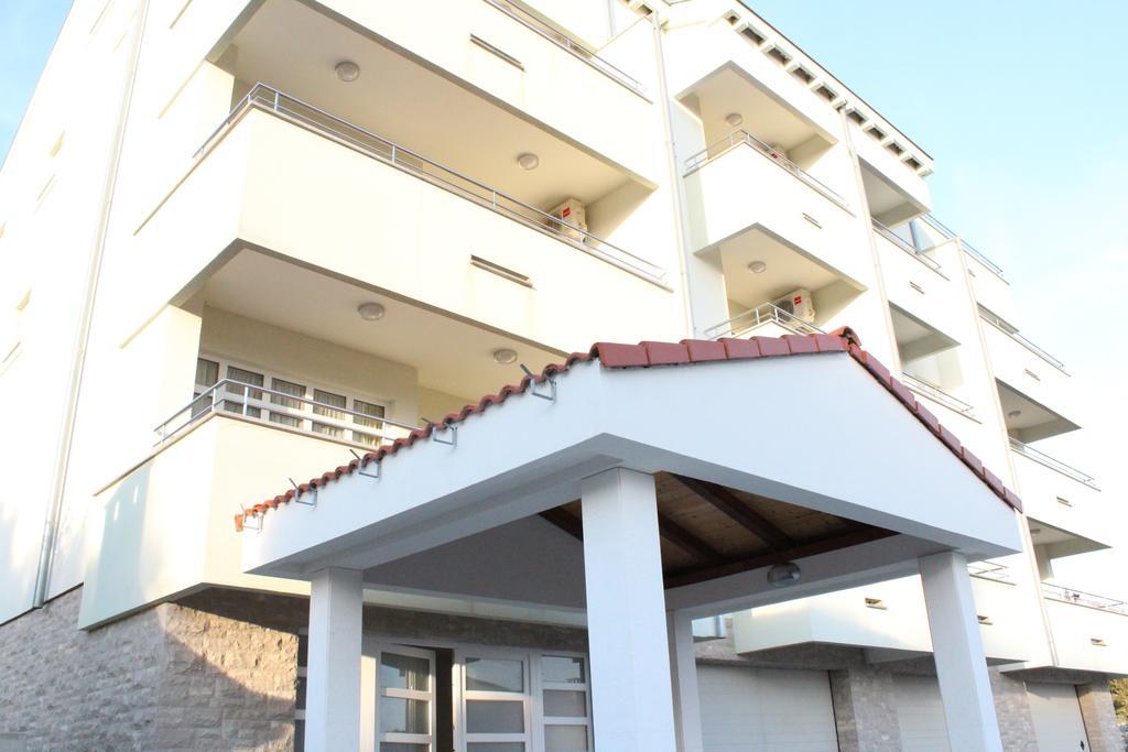 Villa Laurus Kožino Eksteriør billede